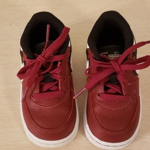 Nike Athletic Shoes size 7